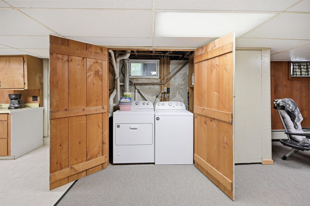 Image 39 of property listing at 84 Woodridge Road, Hampstead, NH 03826