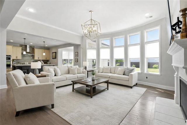 300 Aurora Avenue, Woodstock, GA 30188