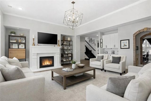 300 Aurora Avenue, Woodstock, GA 30188