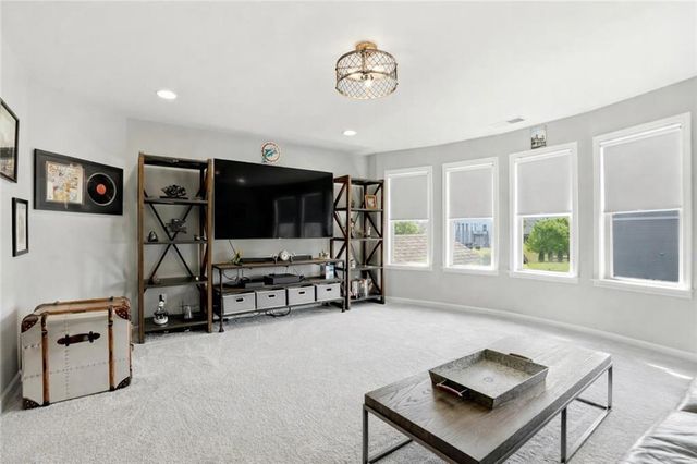 300 Aurora Avenue, Woodstock, GA 30188