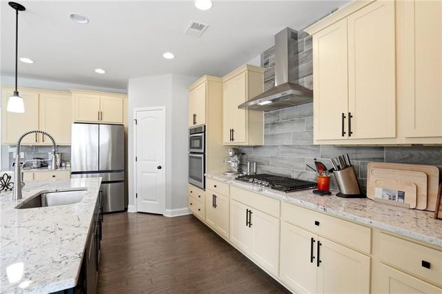 300 Aurora Avenue, Woodstock, GA 30188