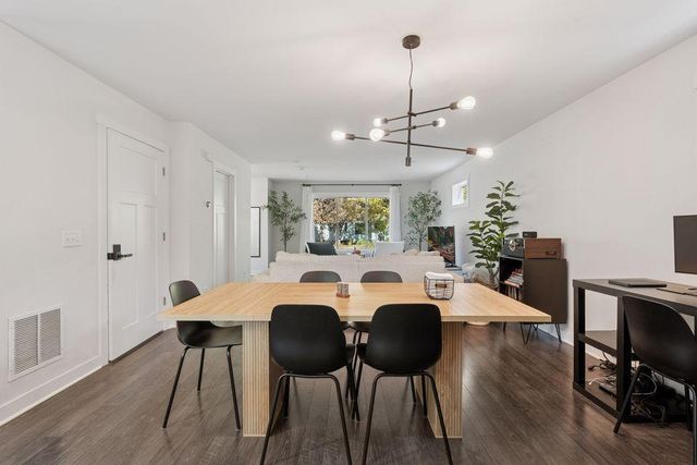 2084 E Reaney Avenue, Saint Paul, MN 55119