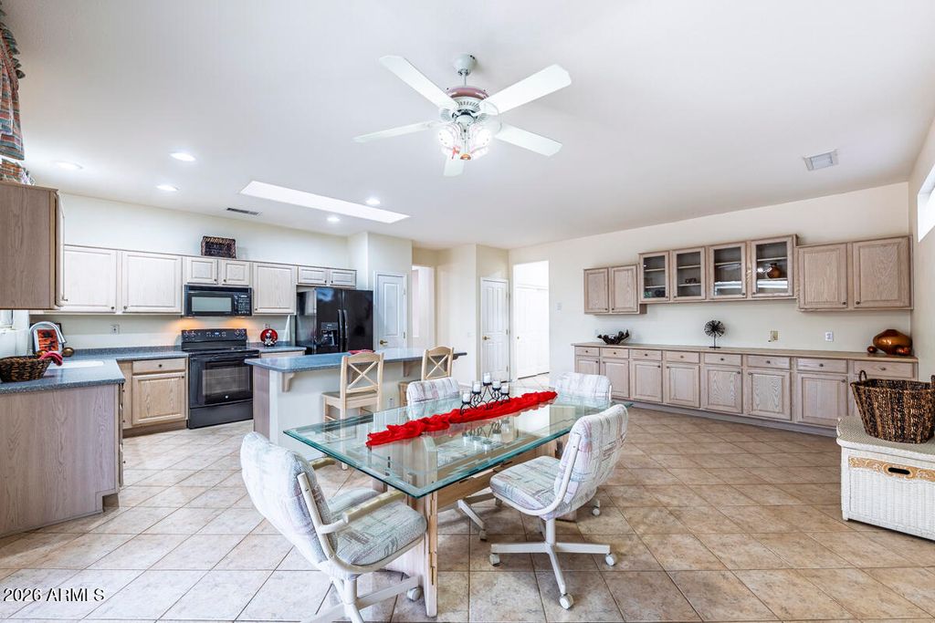 Image 12 of property listing at 16024 W RIO VERDE Court, Surprise, AZ 85374