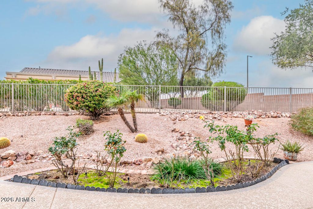 Image 22 of property listing at 16024 W RIO VERDE Court, Surprise, AZ 85374