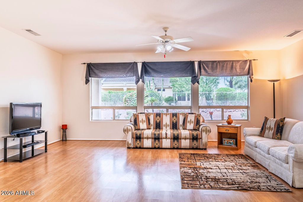 Image 6 of property listing at 16024 W RIO VERDE Court, Surprise, AZ 85374