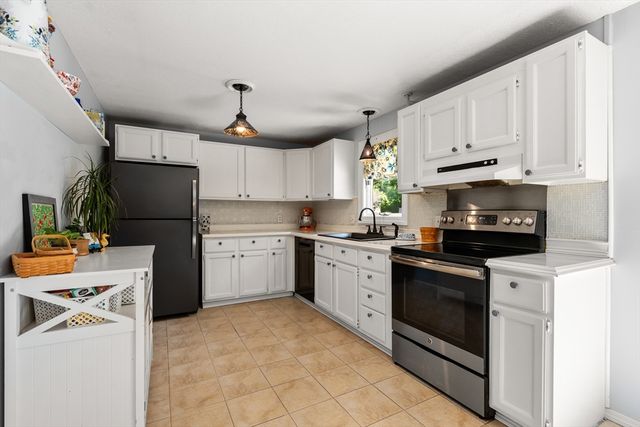 84 Alvord Street, South Hadley, MA 01075