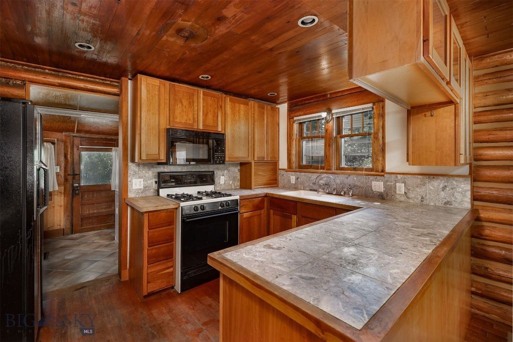 323 S G Street, Livingston, MT 59047 photo 5