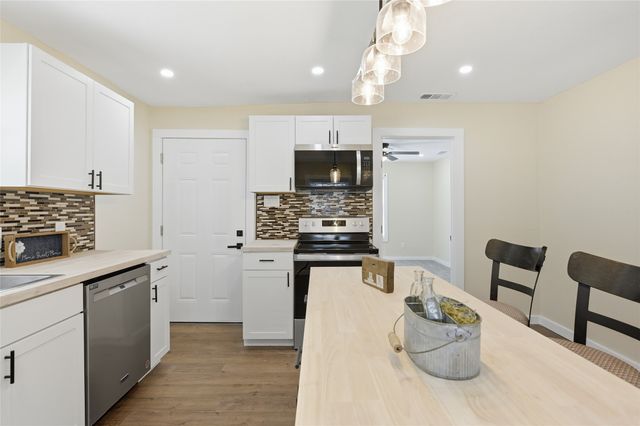 1209 S Maxey Street, Sherman, TX 75090