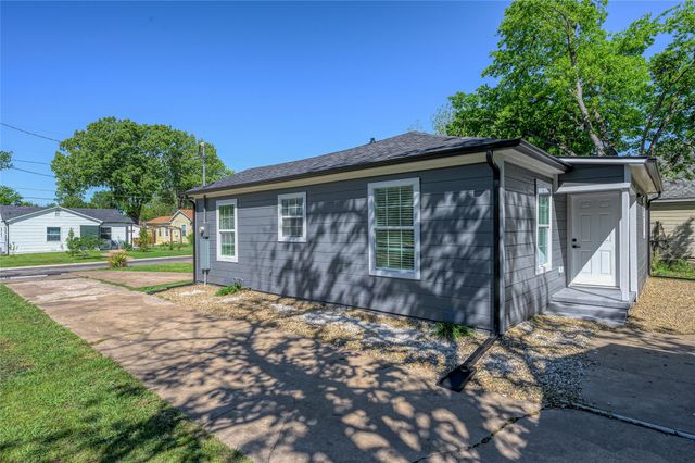 1209 S Maxey Street, Sherman, TX 75090