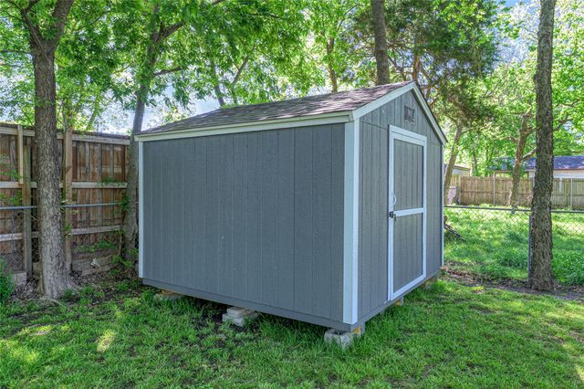 1209 S Maxey Street, Sherman, TX 75090
