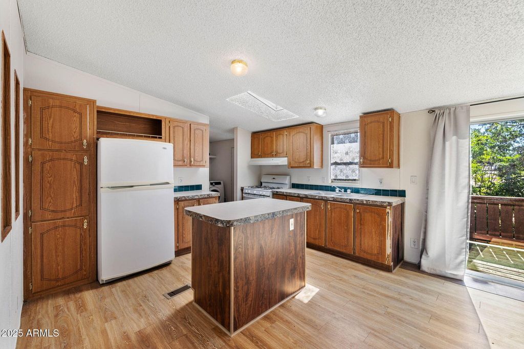 Image 6 of property listing at 155 N STATE ROUTE 89 --, Chino Valley, AZ 86323