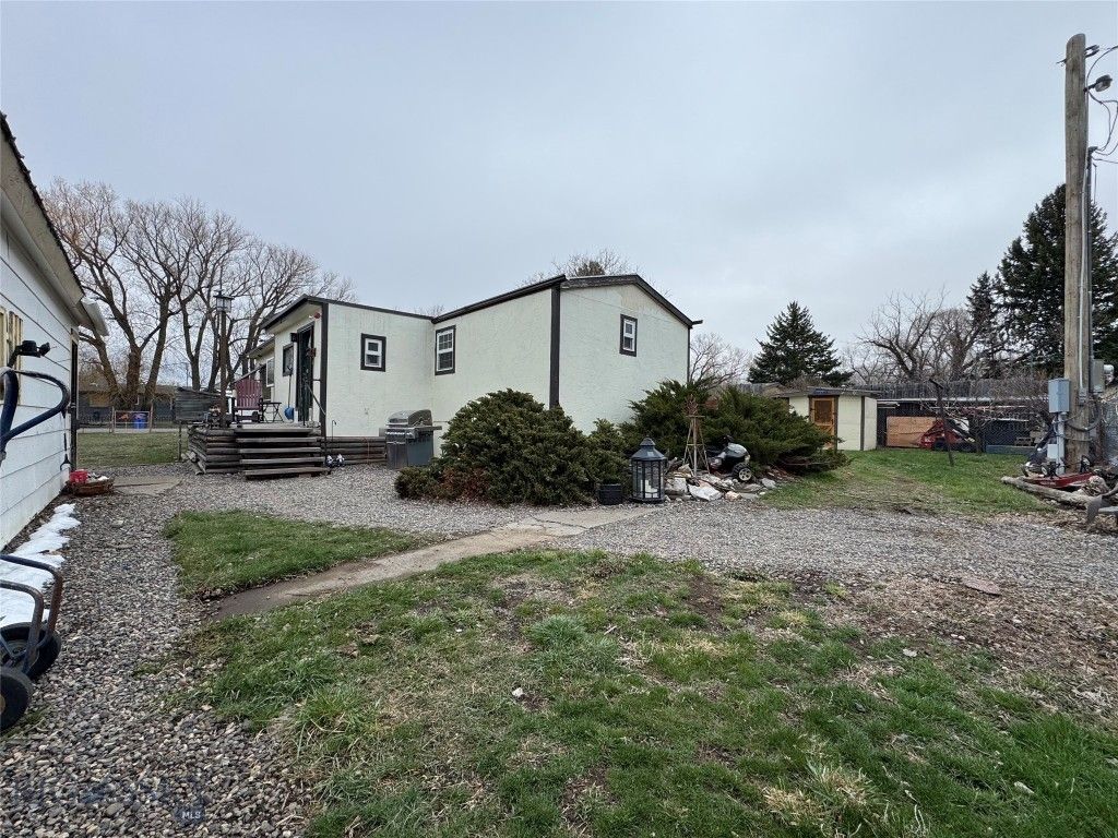 122 S P St., Livingston, MT 59047