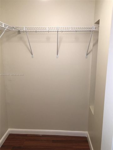 4164 Inverrary Drive 813, Lauderhill, FL 33319