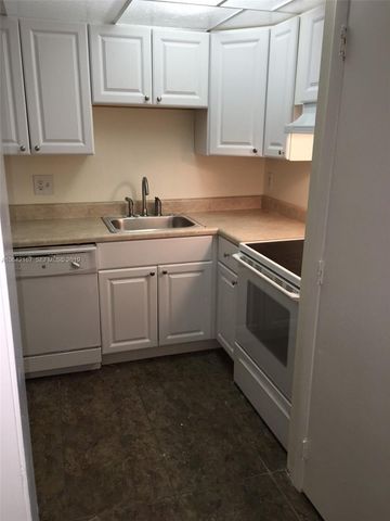 4164 Inverrary Drive 813, Lauderhill, FL 33319