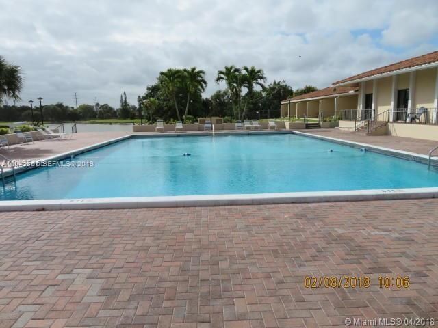 4164 Inverrary Drive 813, Lauderhill, FL 33319