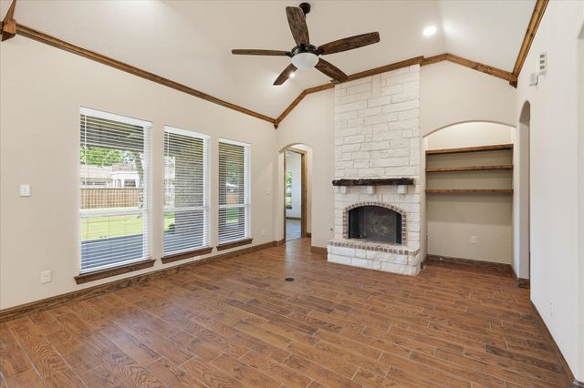 108 S Walnut Street, Roanoke, TX 76262