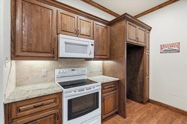 108 S Walnut Street, Roanoke, TX 76262