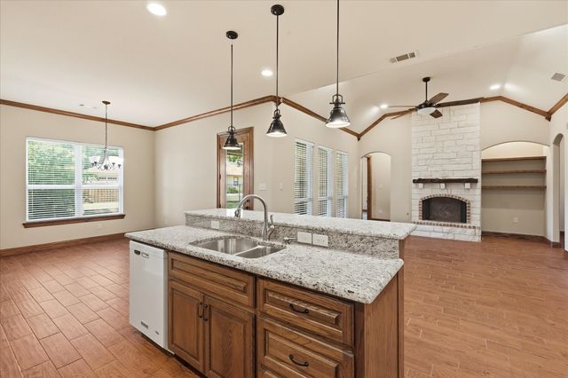 108 S Walnut Street, Roanoke, TX 76262