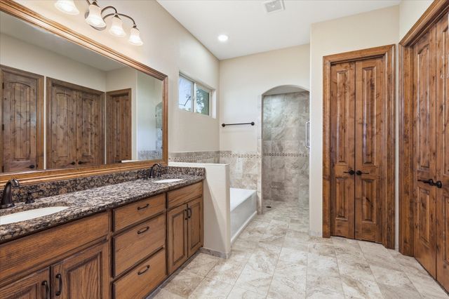 108 S Walnut Street, Roanoke, TX 76262
