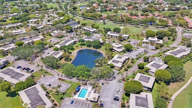19 Stratford Drive F, Boynton Beach, FL 33436