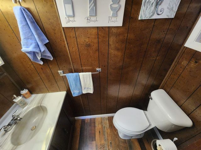 43 E Lakeshore Drive, Highland, AR 72542