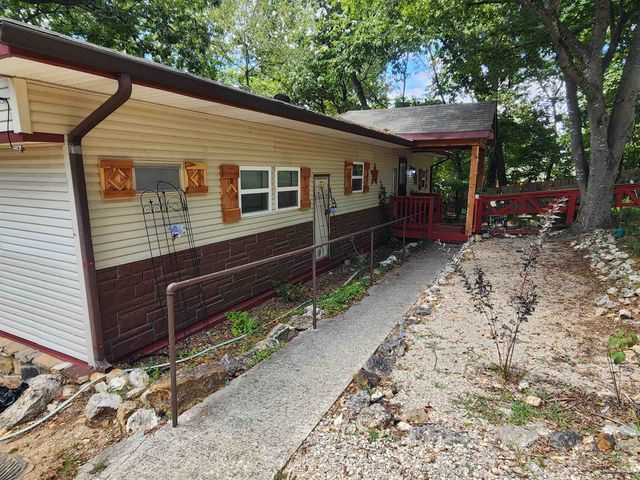43 E Lakeshore Drive, Highland, AR 72542
