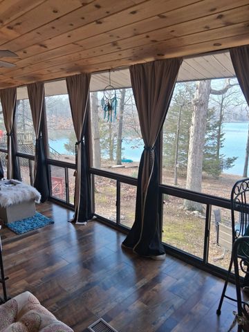 43 E Lakeshore Drive, Highland, AR 72542