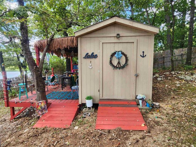 43 E Lakeshore Drive, Highland, AR 72542