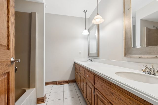 24820 S Harlem Avenue, Monee, IL 60449