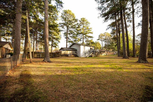 1327 Pine Cir, Smackover, AR 71762
