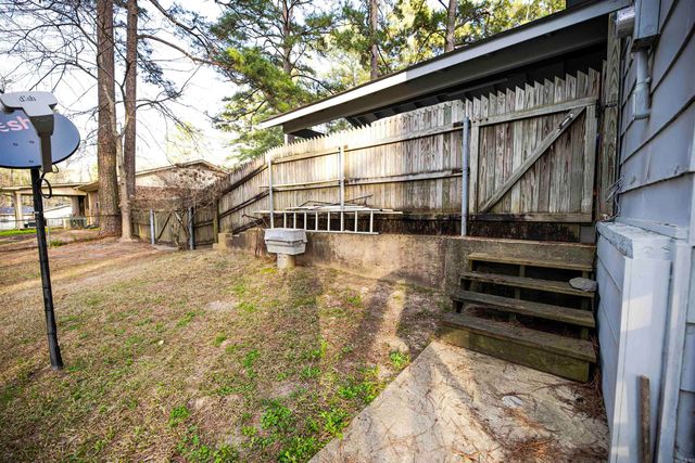 1327 Pine Cir, Smackover, AR 71762