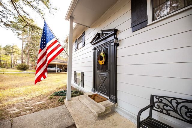 1327 Pine Cir, Smackover, AR 71762