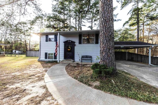 1327 Pine Cir, Smackover, AR 71762