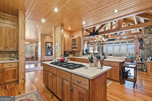 140 Wagstaff, Clayton, GA 30525