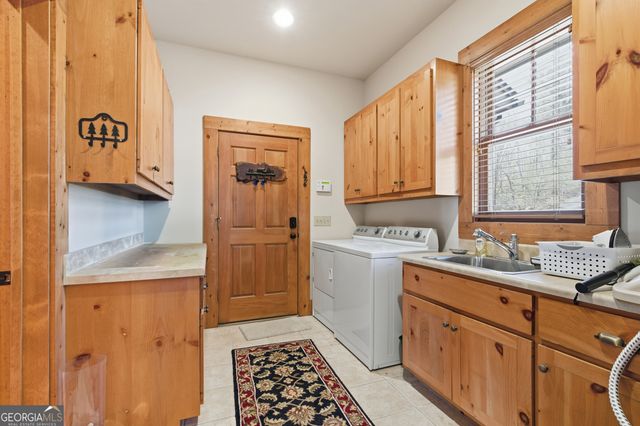 140 Wagstaff, Clayton, GA 30525