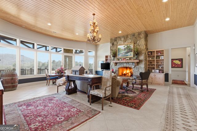 140 Wagstaff, Clayton, GA 30525