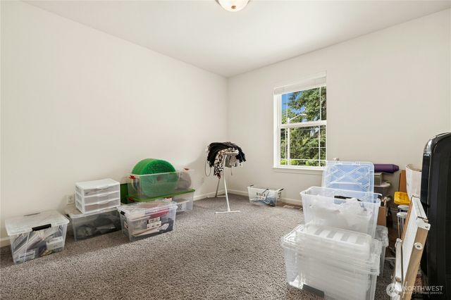 803 S 232nd Street, Des Moines, WA 98198