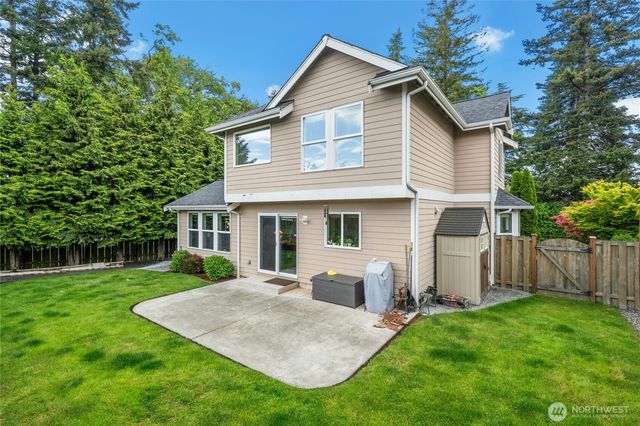 803 S 232nd Street, Des Moines, WA 98198