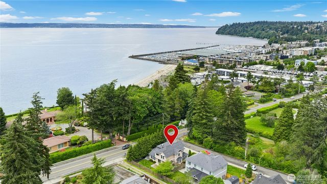 803 S 232nd Street, Des Moines, WA 98198