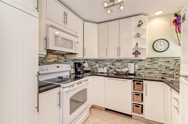 4725 GULF OF MEXICO DRIVE 314, Longboat Key, FL 34228