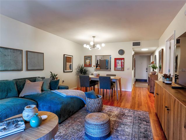 322 TIMBERLAKE DRIVE 322, Bradenton, FL 34210