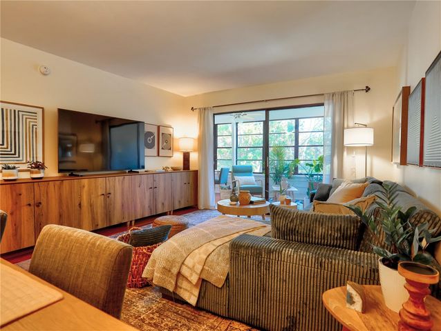 322 TIMBERLAKE DRIVE 322, Bradenton, FL 34210