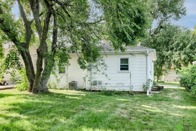 1156 Fairfield Street, Lincoln, NE 68521