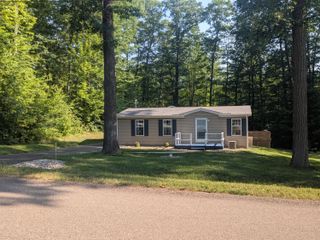 300 Kirkshire Avenue, Roscommon, MI 48653