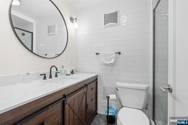 250 Gorge Road 8J, Cliffside Park, NJ 07010