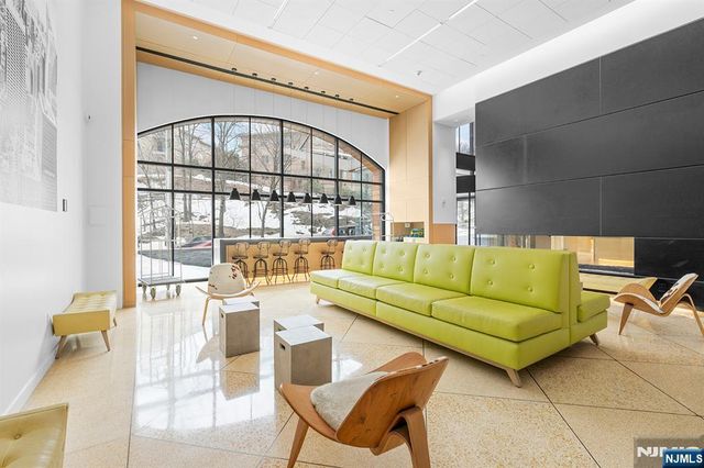 250 Gorge Road 8J, Cliffside Park, NJ 07010