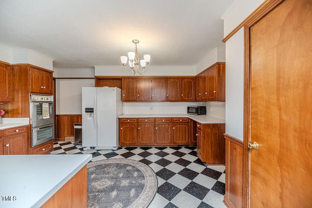 702 N Vance Street, Sanford, NC 27330