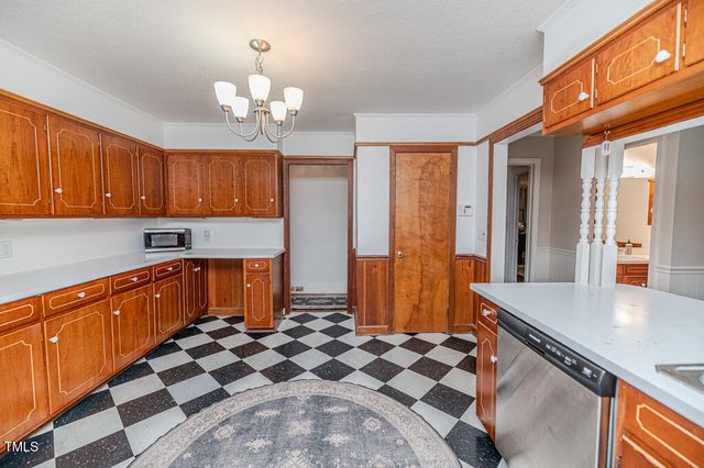 702 N Vance Street, Sanford, NC 27330