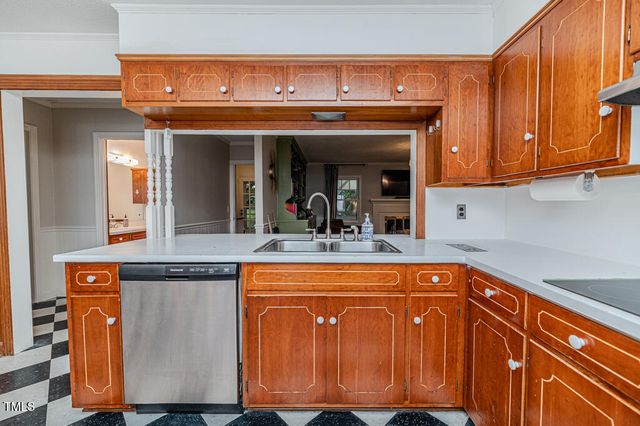 702 N Vance Street, Sanford, NC 27330