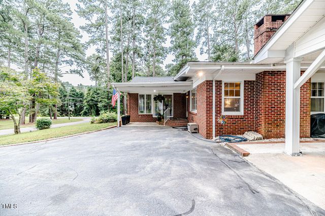 702 N Vance Street, Sanford, NC 27330